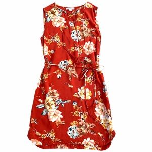 beach lunch lounge • Floral Dress • Sz S